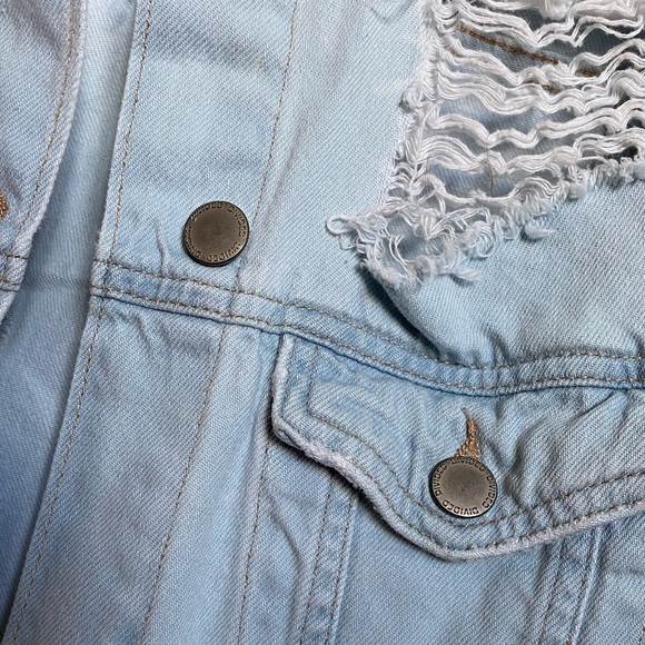 jean jacket - Picture 2 of 5